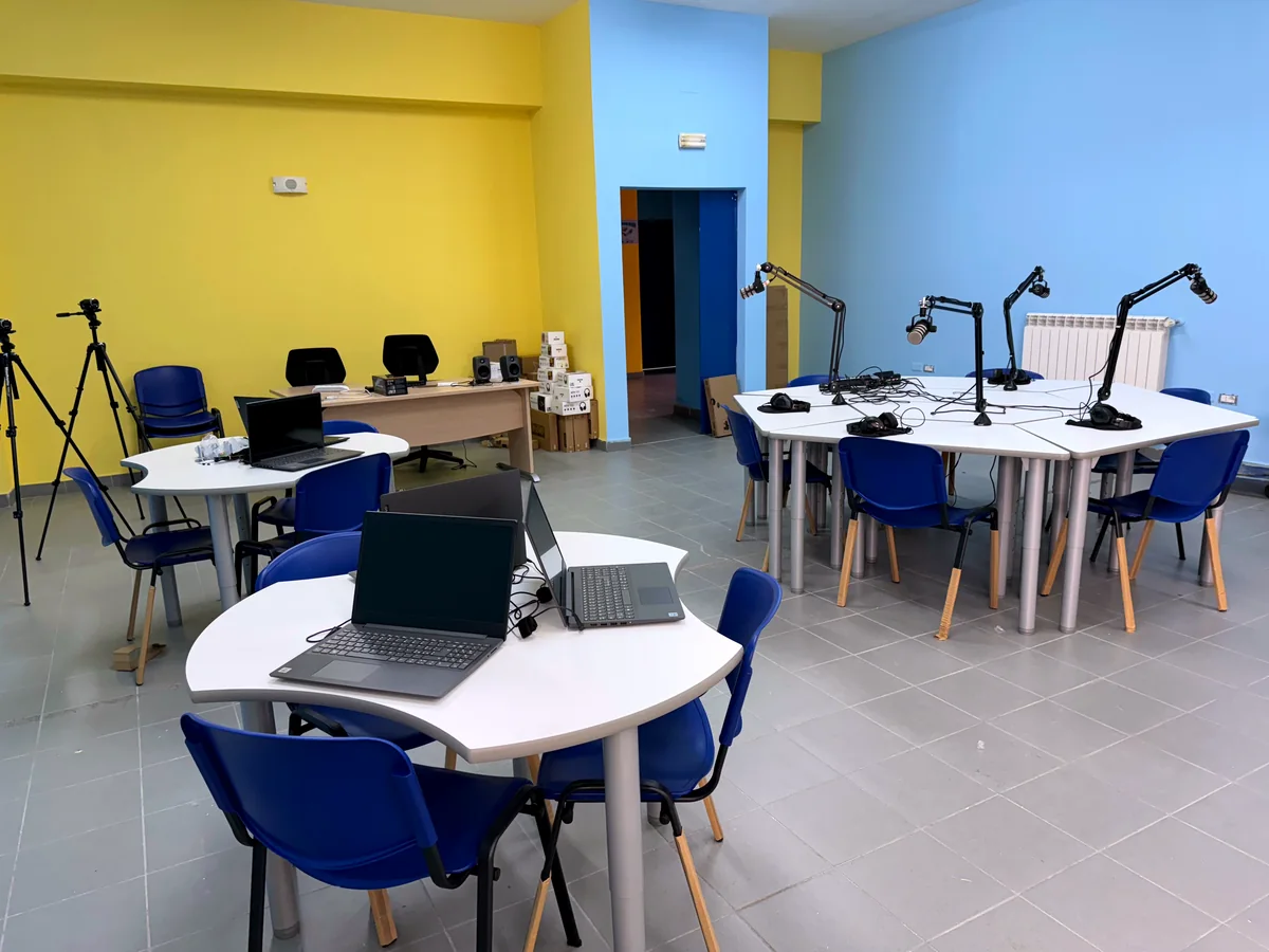 Atelier audio/video allestito da Formatica
